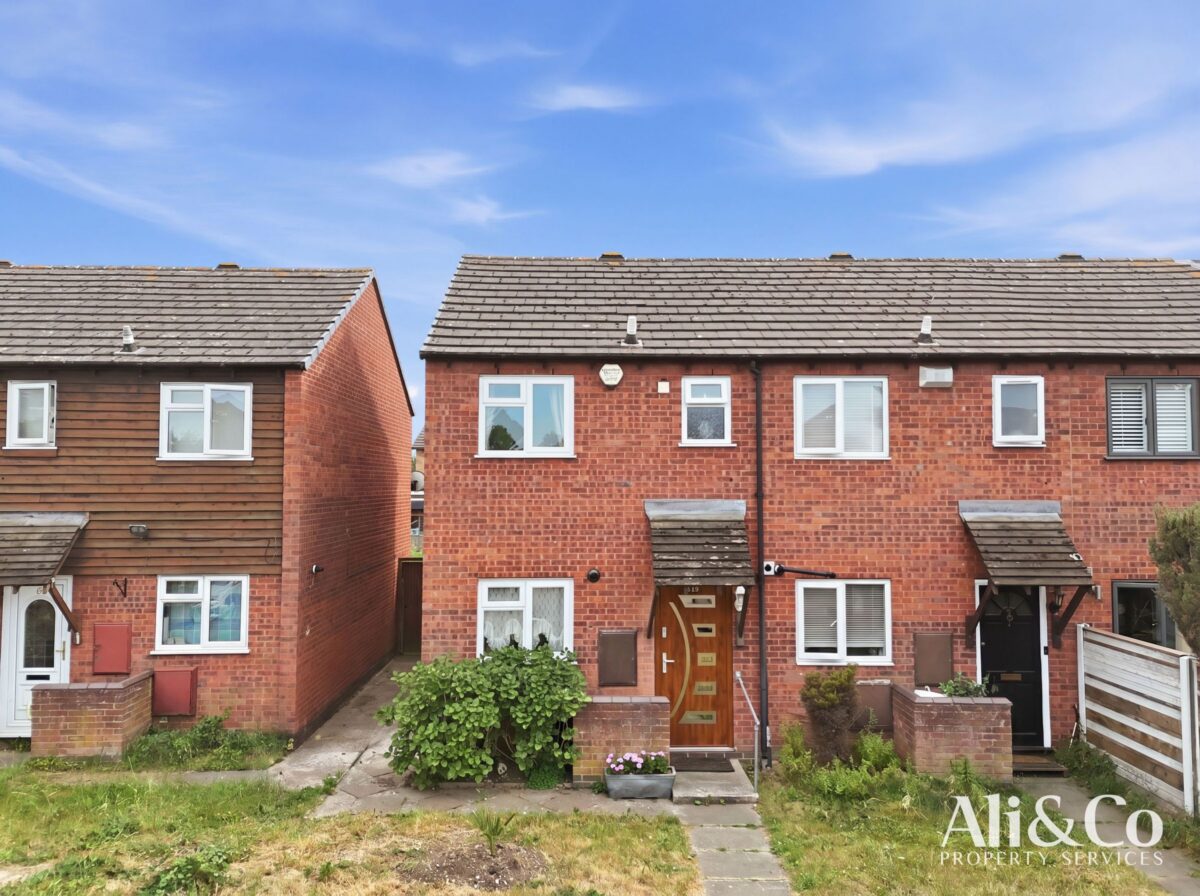 Wood Avenue, Purfleet-on-Thames