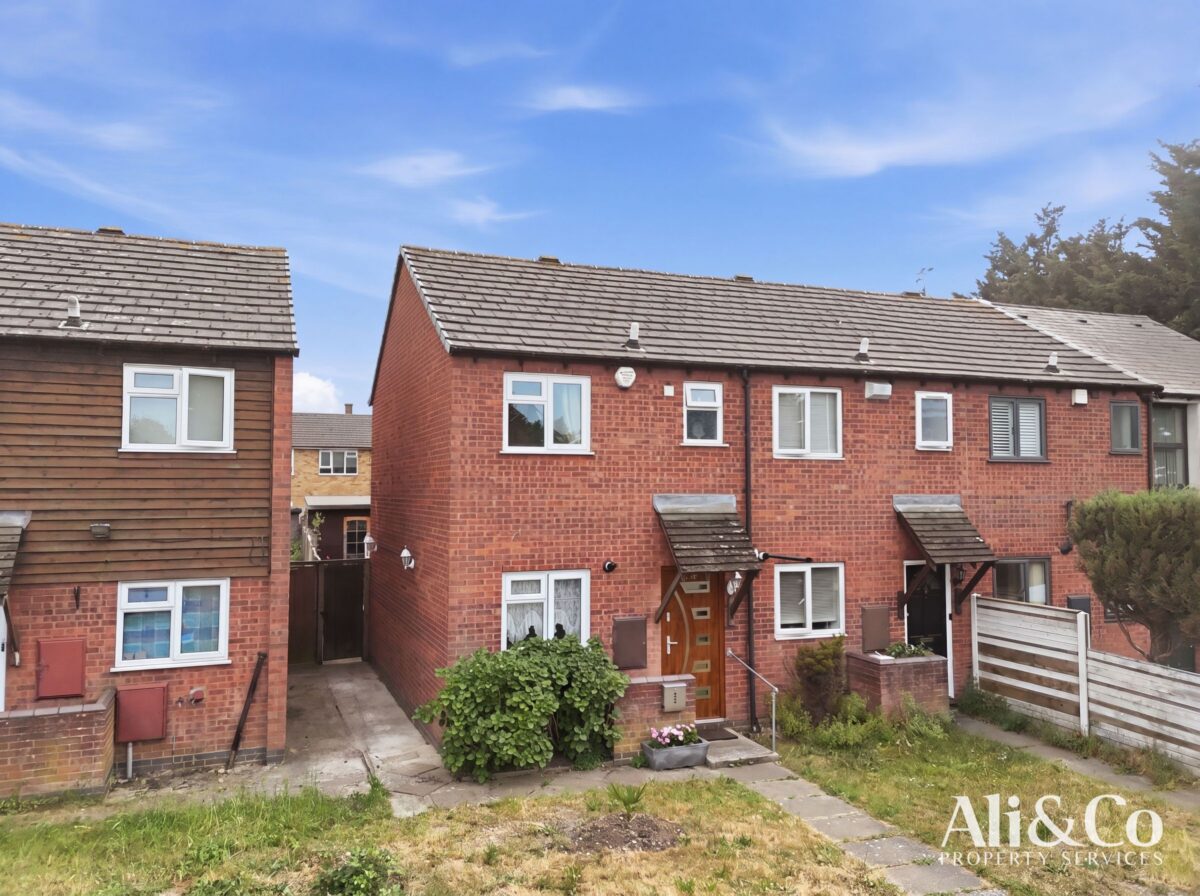 Wood Avenue, Purfleet-on-Thames