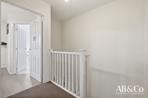 Woodside Close, Grays