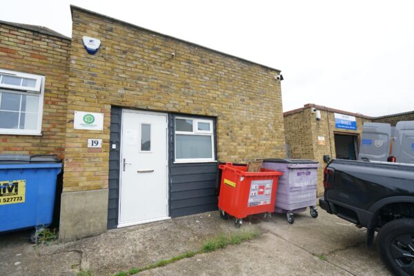 Lodge Lane, Grays