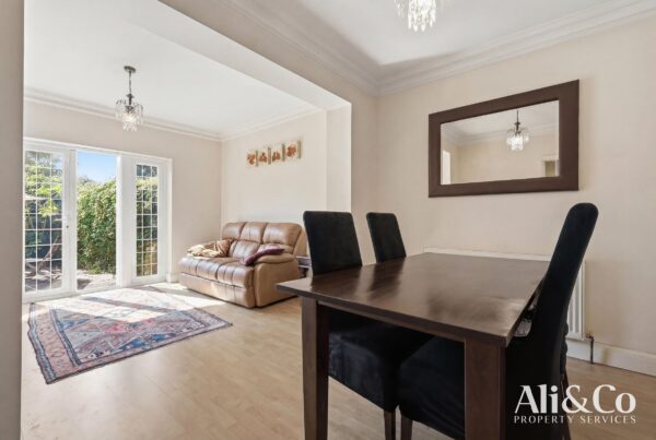 Bradleigh Avenue, Grays