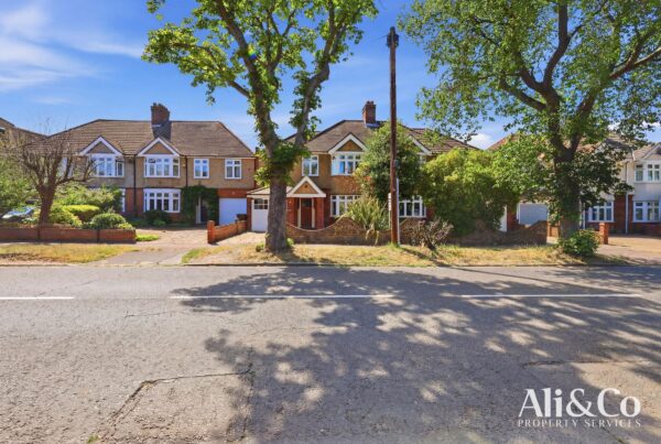 Bradleigh Avenue, Grays