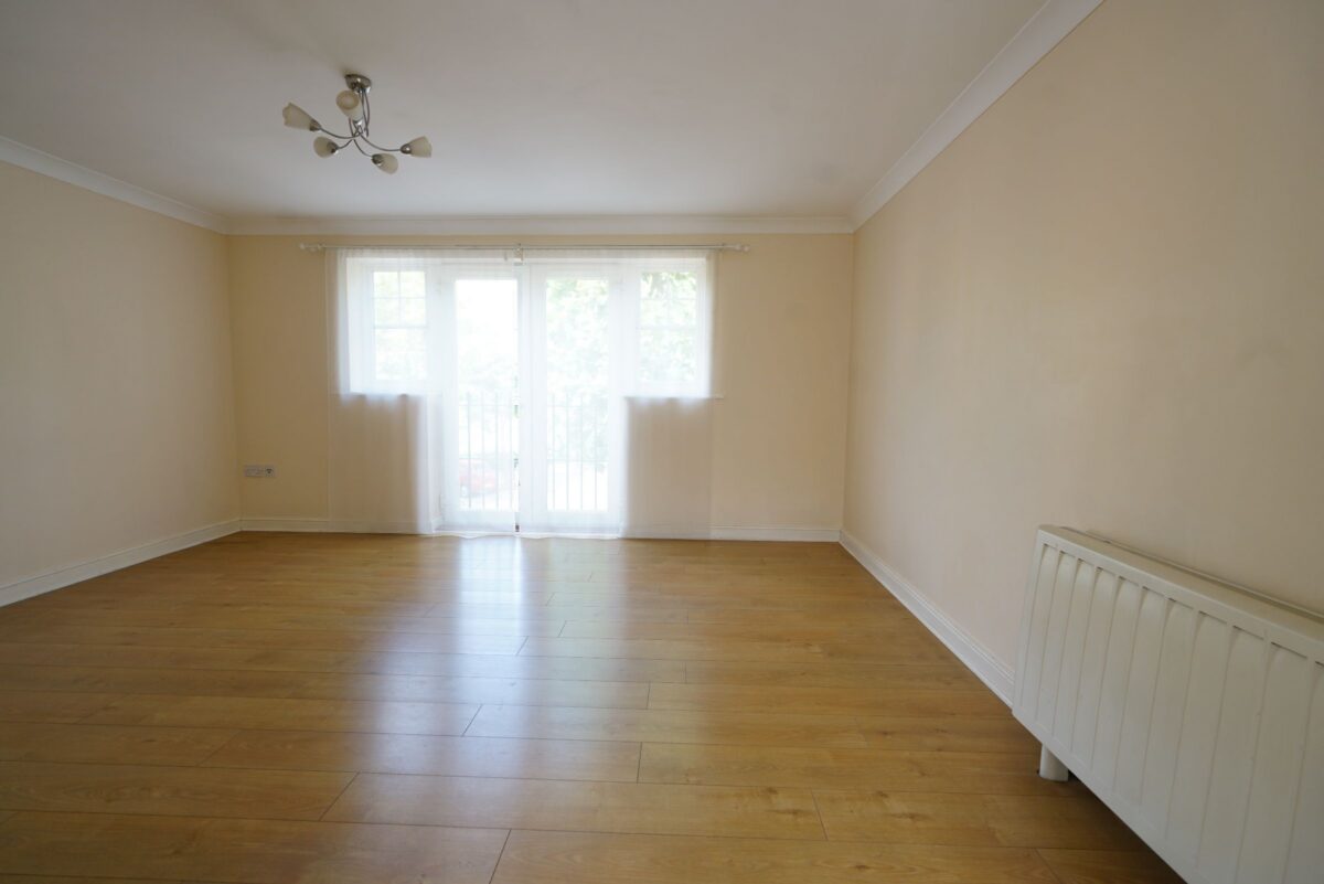 Caspian Way, Purfleet-on-Thames