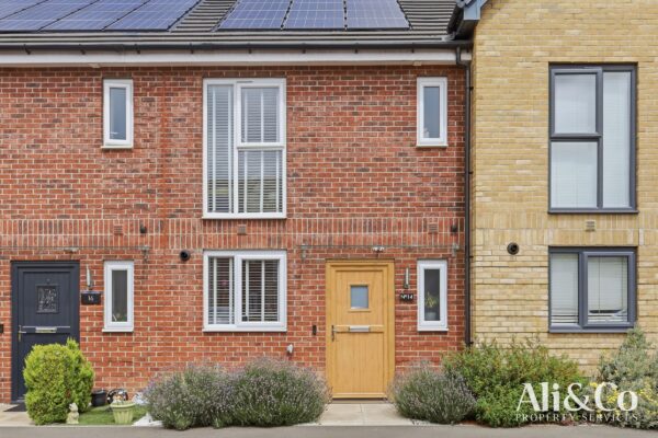 Dovestone Close, Grays