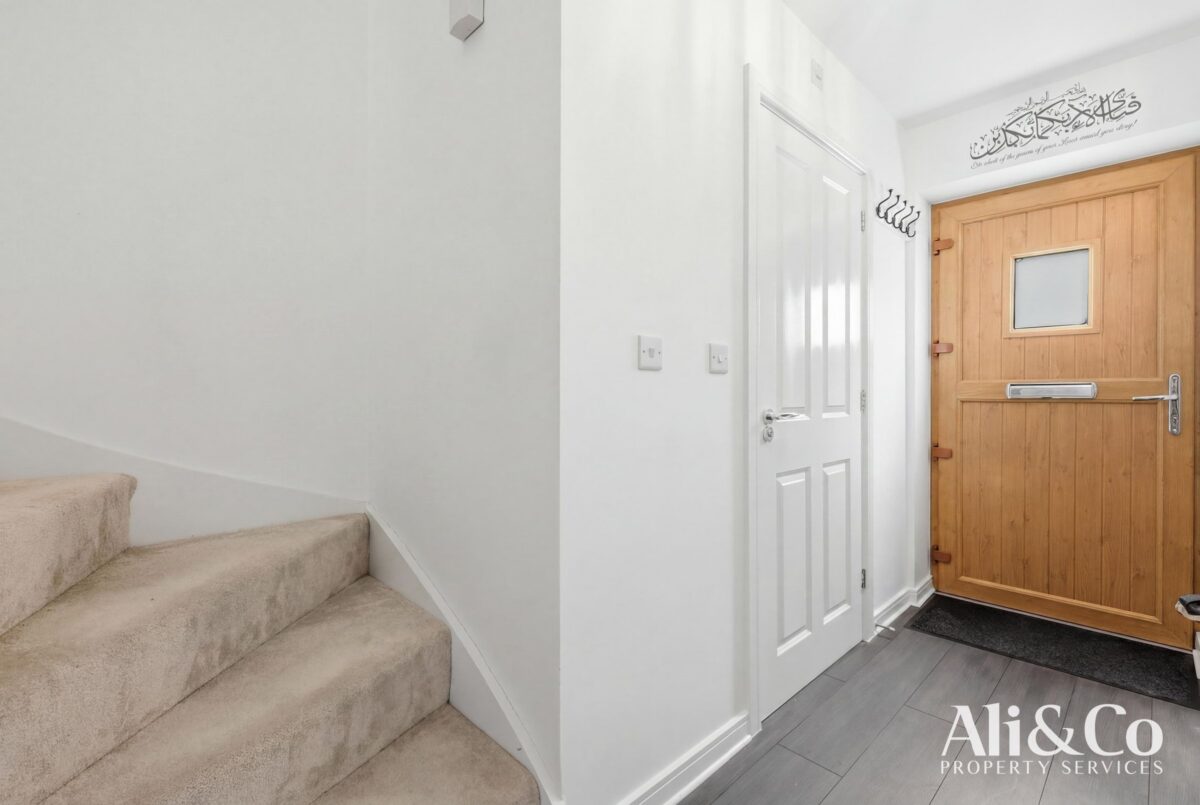 Dovestone Close, Grays