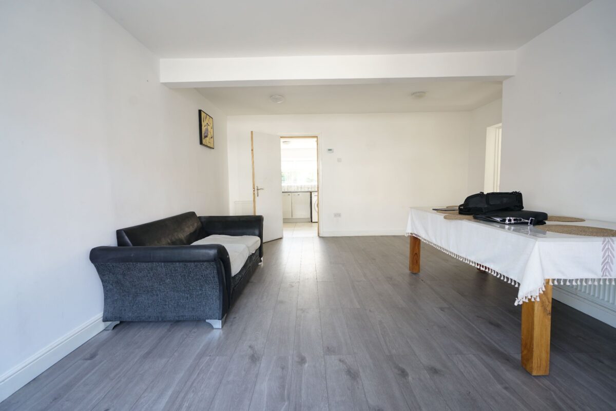 Manser Road, Rainham