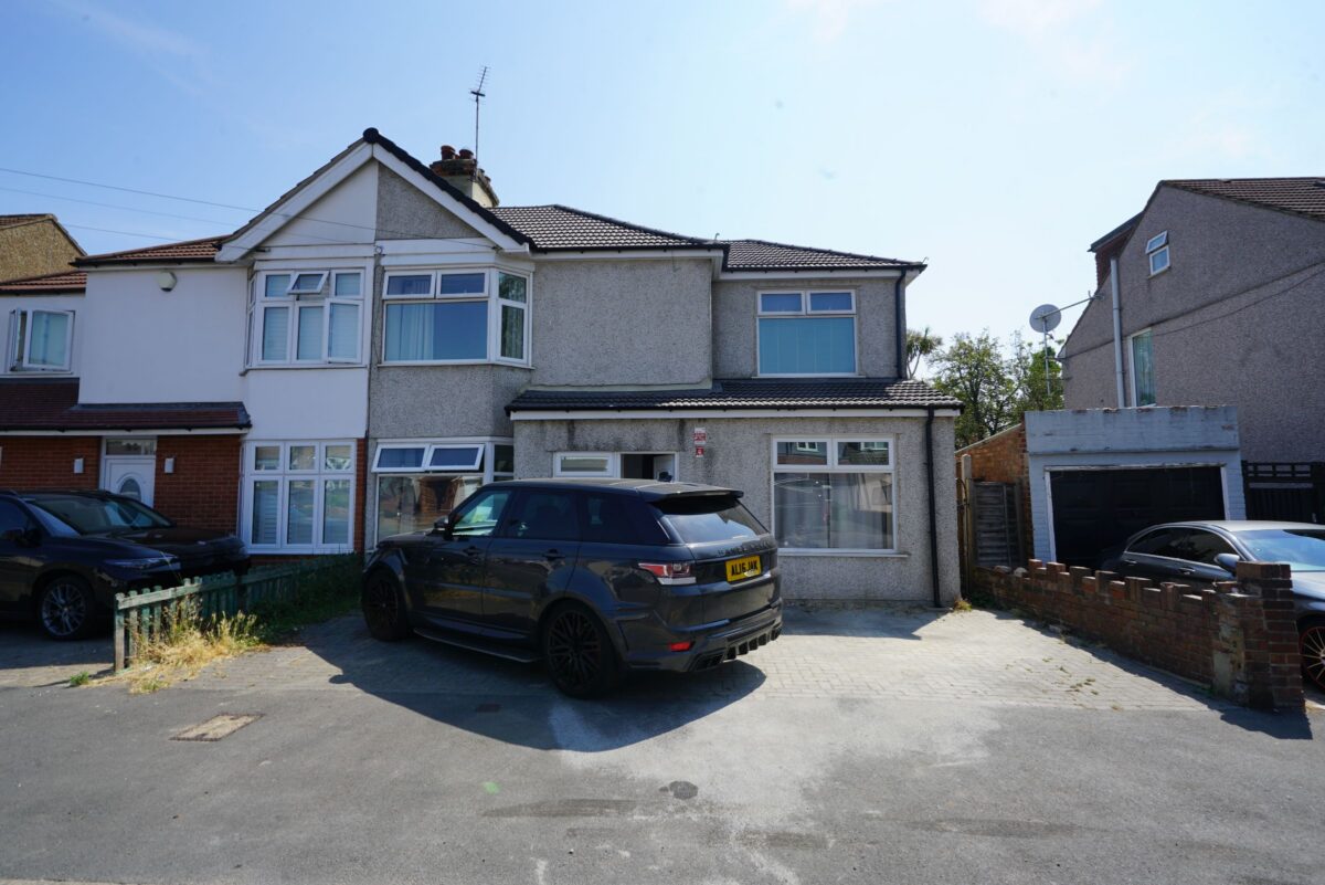 Manser Road, Rainham