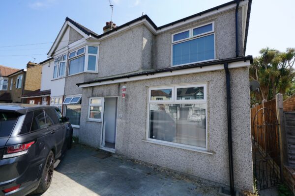 Manser Road, Rainham