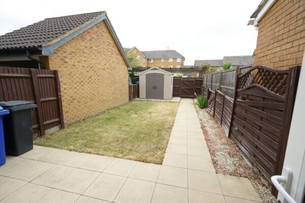 Plymouth Road, Chafford Hundred, Grays