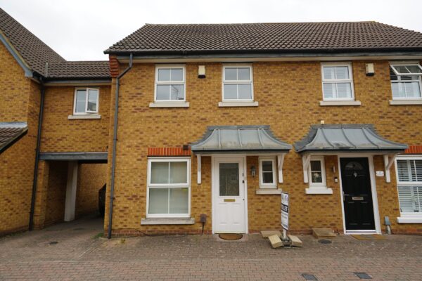 Plymouth Road, Chafford Hundred, Grays