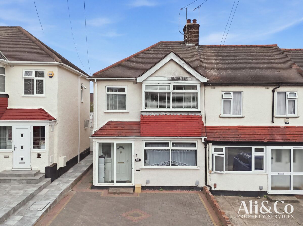 Palmerston Road, Grays