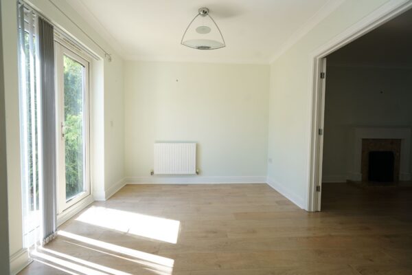 Dove Close, Chafford Hundred, Grays