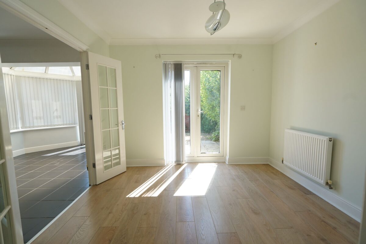 Dove Close, Chafford Hundred, Grays