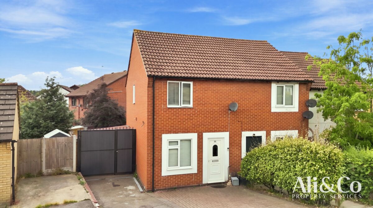 Devereux Road, Grays