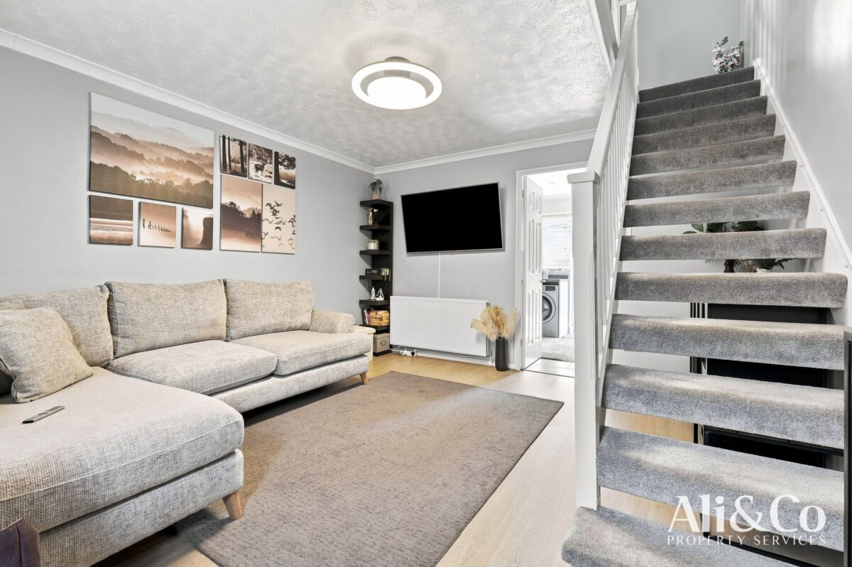 Devereux Road, Grays