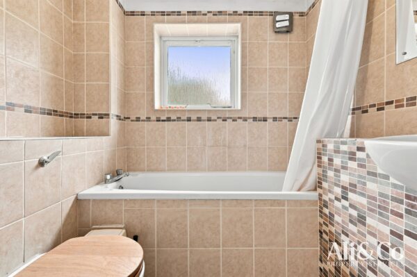 Trelawney Place, Howard Road Chafford Hundred,Grays