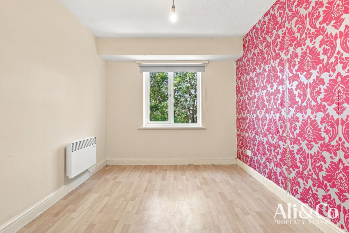 Caravel Close, Grays