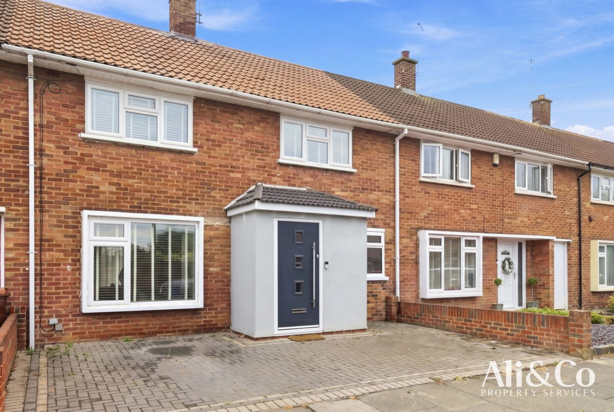Fieldway, Grays