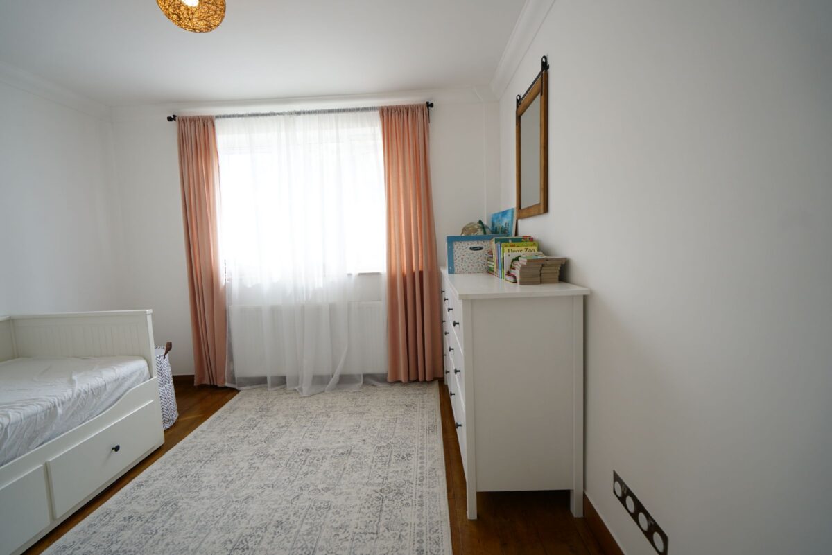 Clarkebourne Drive, Grays