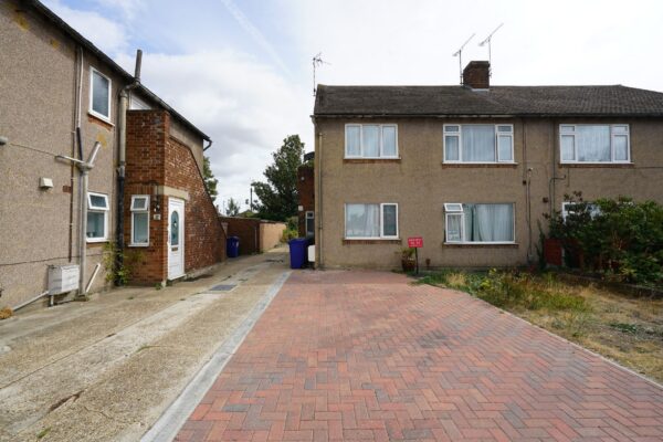 Clarkebourne Drive, Grays