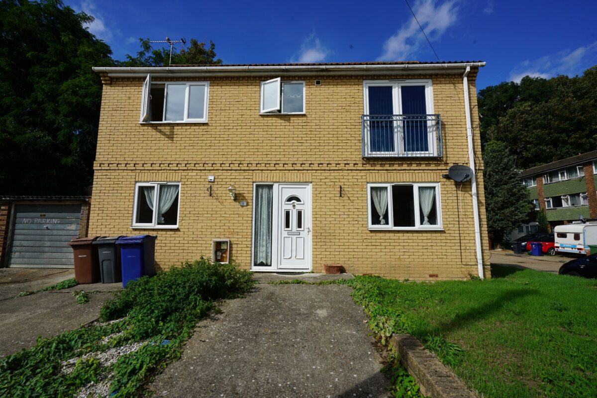 Rookwood Close, Grays