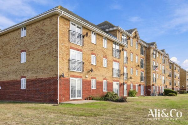 Timber Court, Grays