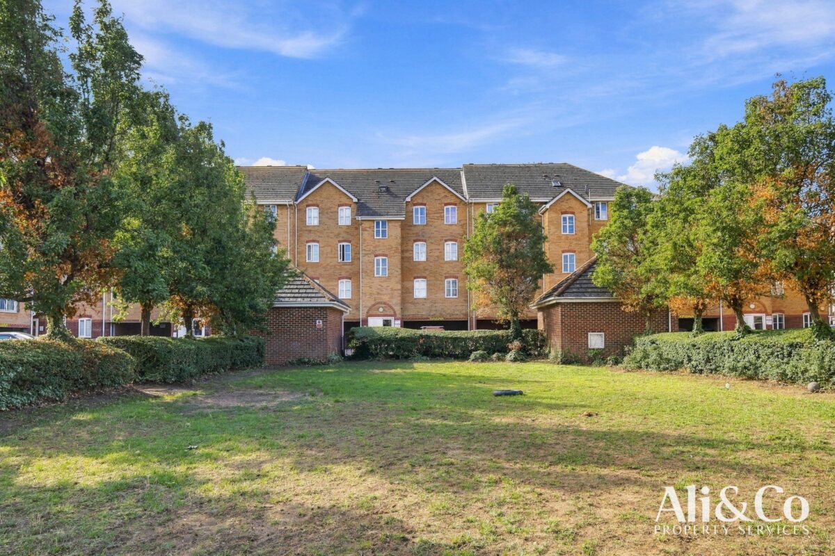 Timber Court, Grays