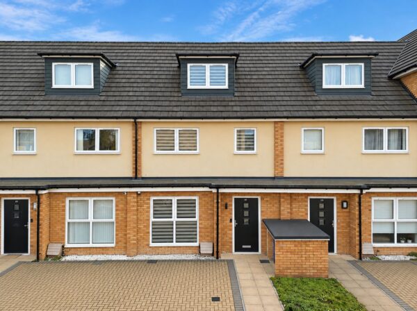 Sartoria Close, Grays